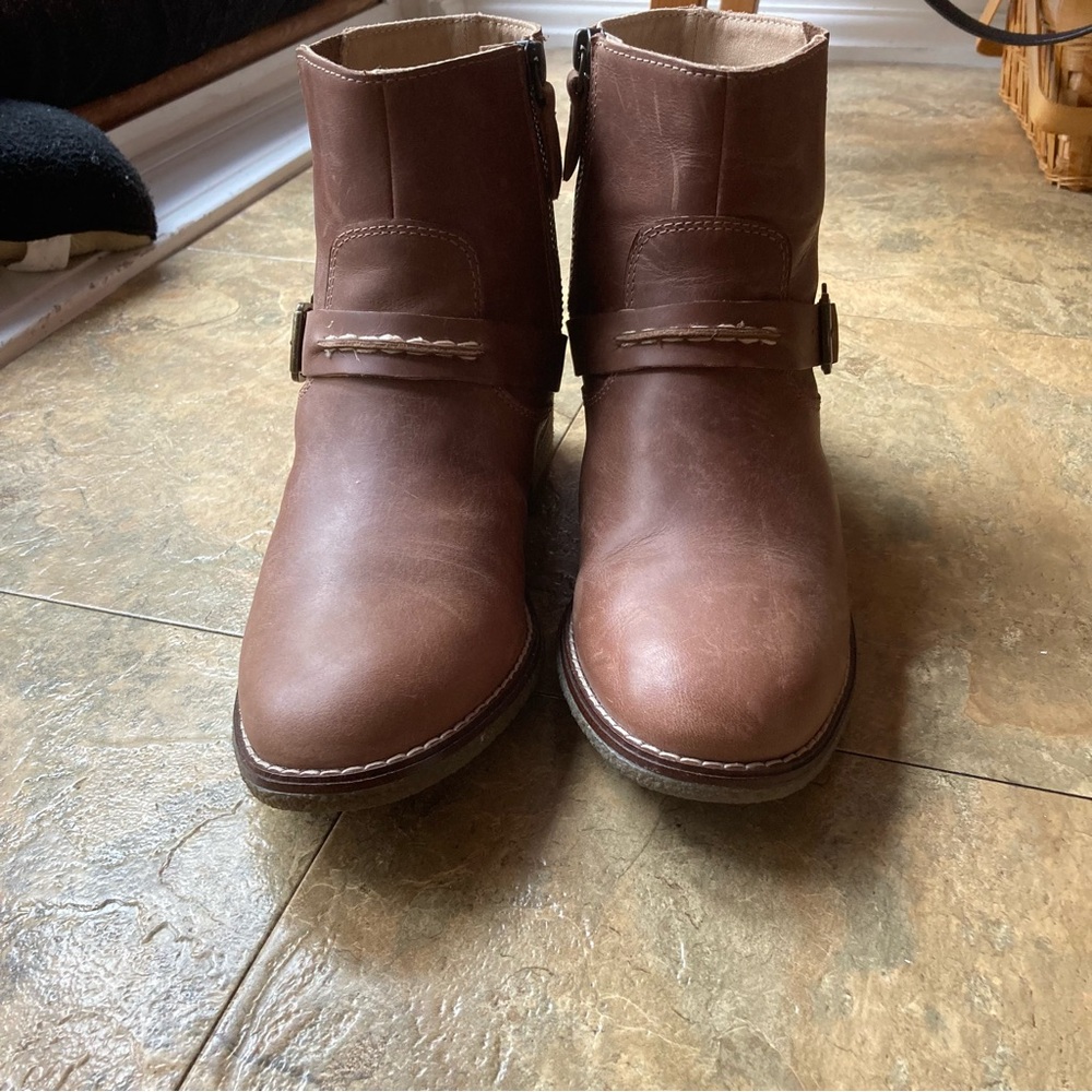 Sperry women’s seaport Brown Leather Ankle Boots - Picture 2 of 7